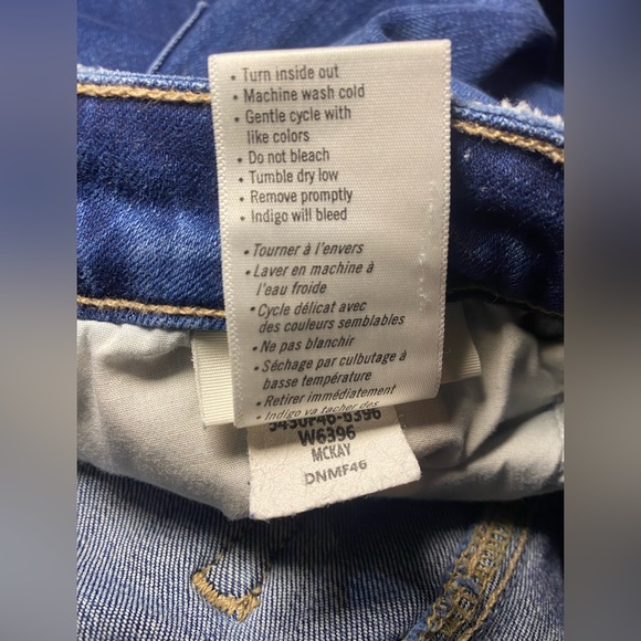 NWOT Paige Women’s Skyline Slim Jeans with Outseam Slit & Raw‎ Hem - Picture 6 of 6